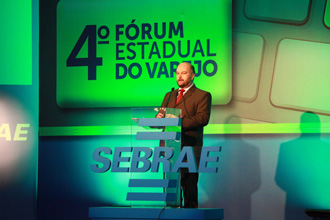 Presidente do Sebrae/RS, Vitor Koch, fez o discurso de abertura do evento (Foto: João Alves)