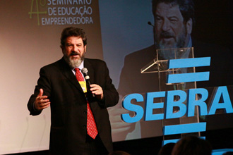 Filósofo abriu o Seminário de Educação Empreendedora na Fiergs (Foto: João Alves)