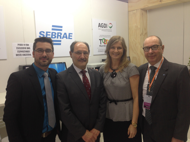 Governador José Ivo Sartori visitou o estande coletivo, parceria entre SEBRAE/RS, Governo do Estado e ACI/NH (Foto: SEBRAE/RS)