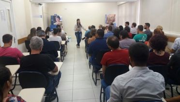 Francine Danigno recebeu o grupo no SEBRAE em Porto Alegre (Foto: SEBRAE RS)