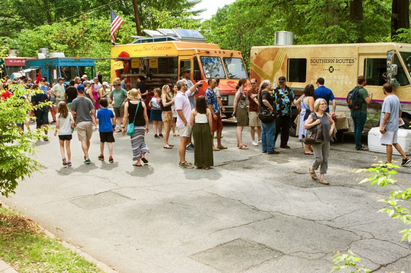 Mercopar abre inscrições para food trucks na praça de alimentação